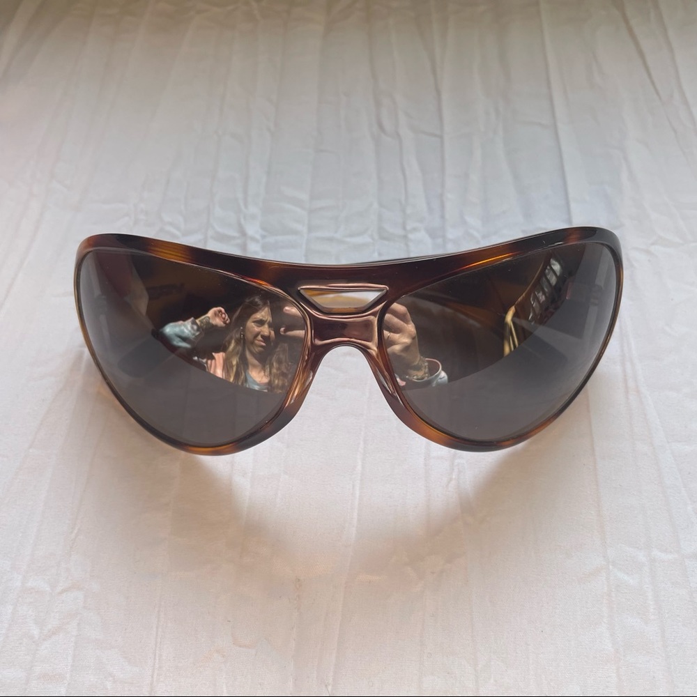 VOGUE SUNGLASSES VO 2463-S 1506/3  Tortoise Black Lens Wrap No Case